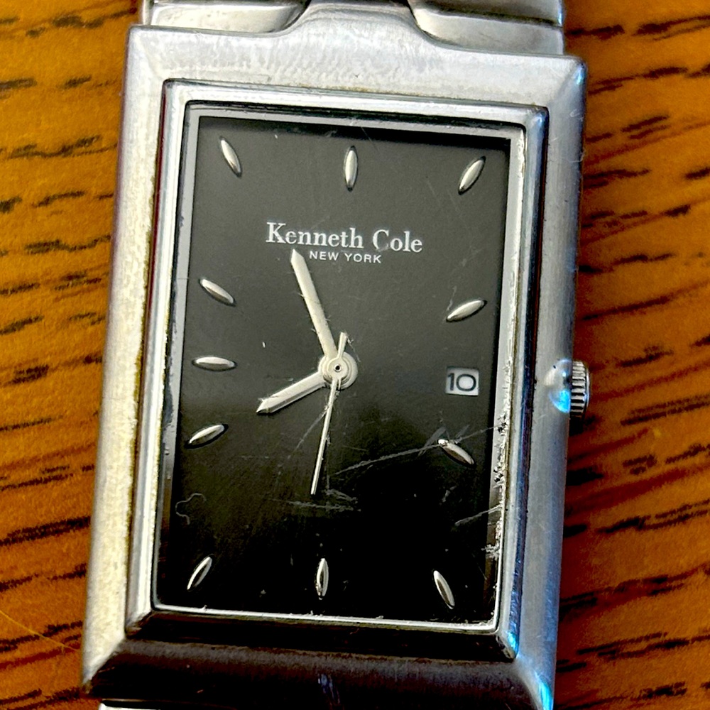 Men’s silver Kenneth Cole watch